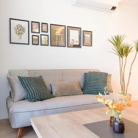 Cozy Flat 5 Min To Marina Apartmán